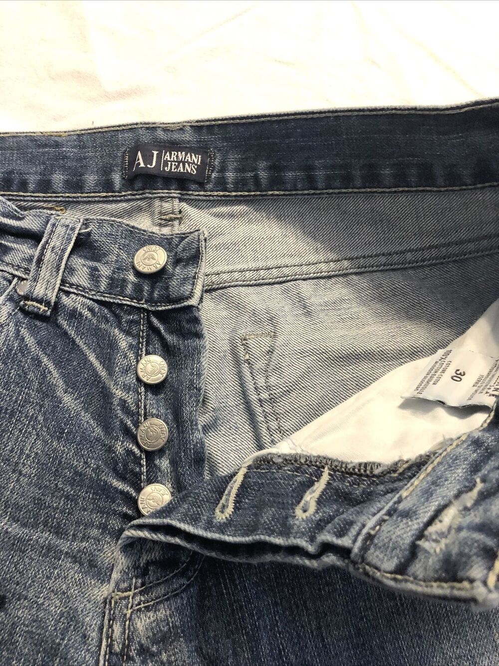 Armani Men's Jeans Distressed Button fly Boot Cut Size 30 x 33 - Picture 2 of 8